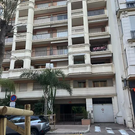 Le Golf Apartment *